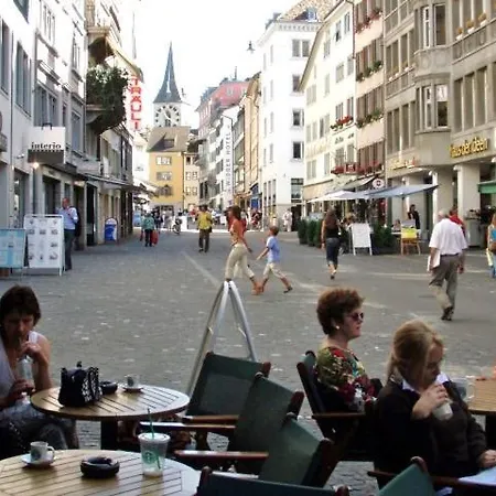 Pedestrian Area Close To Bahnhofstrasse * Zurich