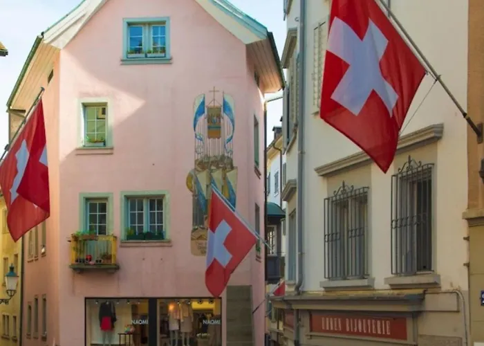 Pedestrian Area Close To Bahnhofstrasse 苏黎世